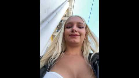 milkyy_wway @ stripchat on 20241027