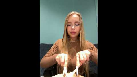 mur_girl @ stripchat on 20241027