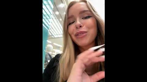 mur_girl @ stripchat on 20241027