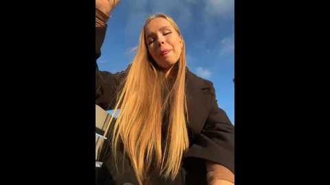 mur_girl @ stripchat on 20241027