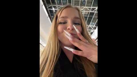 mur_girl @ stripchat on 20241027