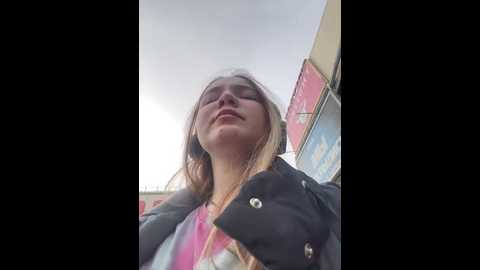 risky_mirai @ stripchat on 20241027