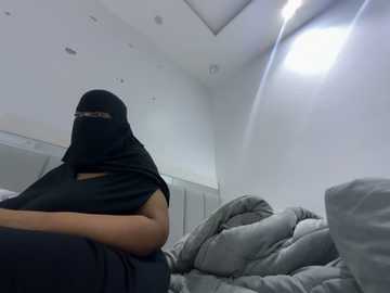 submissive_arab @ stripchat on 20241027
