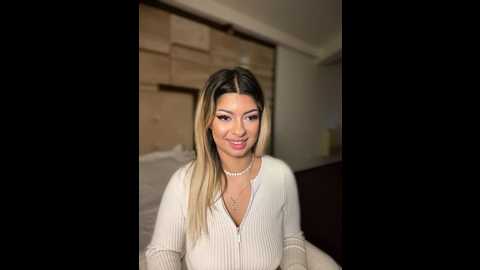 yaramoon_ @ stripchat on 20241027