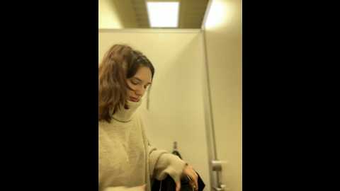 holly_molii @ stripchat on 20241028