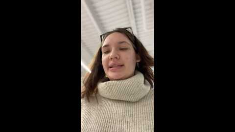 holly_molii @ stripchat on 20241028