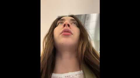 holly_play @ stripchat on 20241028