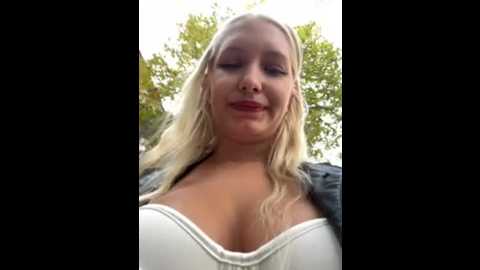 milkyy_wway @ stripchat on 20241028