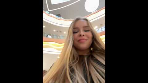 mur_girl @ stripchat on 20241028