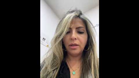 _abril_office1 @ stripchat on 20241029