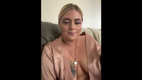 blondiee3088