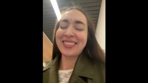 holly_play @ stripchat on 20241029