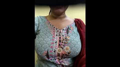 lovely_zara @ stripchat on 20241029