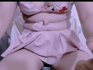 lyly_18z @ stripchat on 20241029