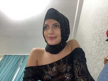 gumusguray @ stripchat on 20241030