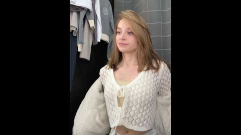 _angelari_ @ stripchat on 20241031