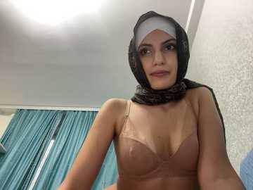gumusguray @ stripchat on 20241031
