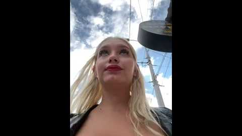 milkyy_wway @ stripchat on 20241031
