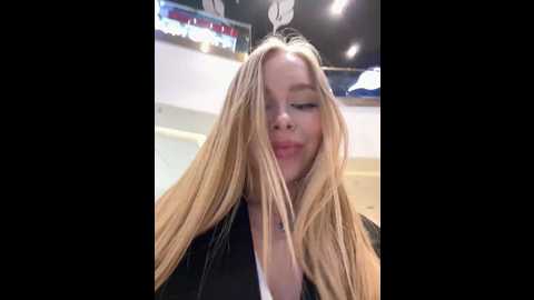 mur_girl @ stripchat on 20241031