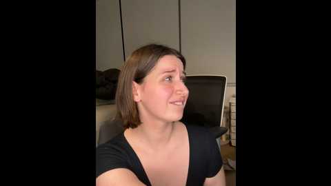 nerdynina @ stripchat on 20241031