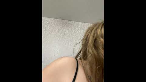 qwerty1alinta05 @ stripchat on 20241031