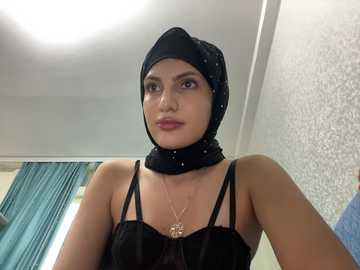 gumusguray @ stripchat on 20241101