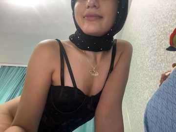 gumusguray @ stripchat on 20241101