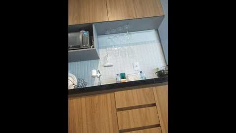 melcherri @ stripchat on 20241101