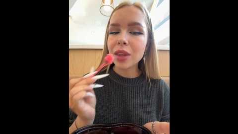 mur_girl @ stripchat on 20241101