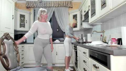 tunderose1 @ stripchat on 20241101