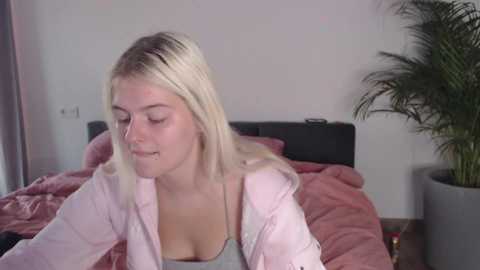 allylove03 @ stripchat on 20241102