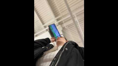 holly_molii @ stripchat on 20241102
