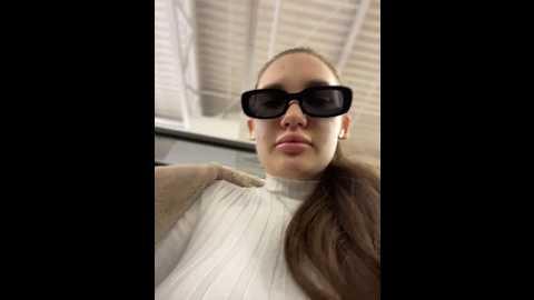 holly_molii @ stripchat on 20241102