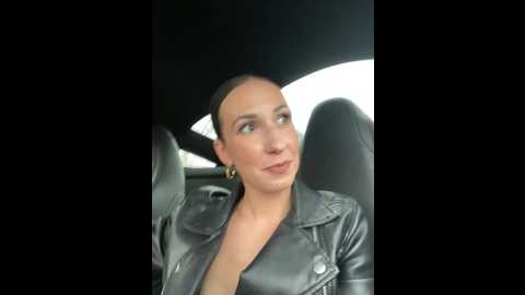 lola_tentatiion @ stripchat on 20241102