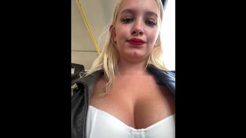 milkyy_wway @ stripchat on 20241102