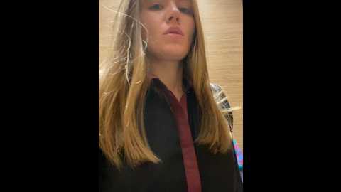 valenciashock @ stripchat on 20241102