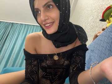 gumusguray @ stripchat on 20241103