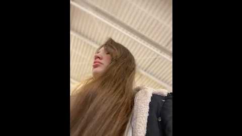 holly_molii @ stripchat on 20241103