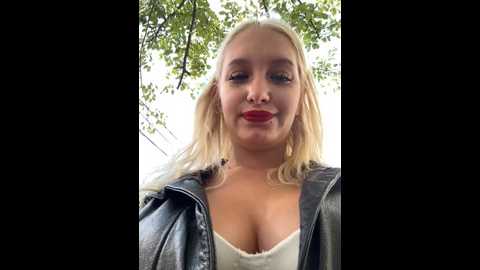 milkyy_wway @ stripchat on 20241103