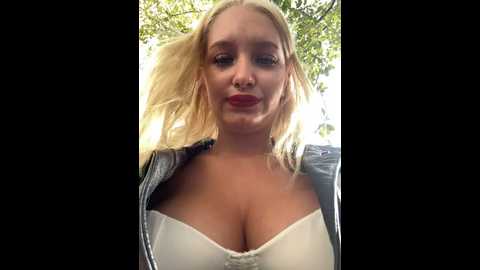 milkyy_wway @ stripchat on 20241103
