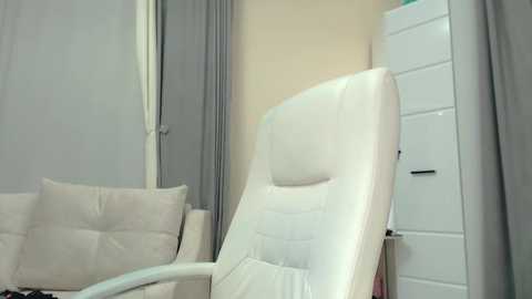 tremendous_blondie @ stripchat on 20241103