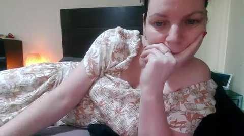 honey_suckles @ stripchat on 20241104