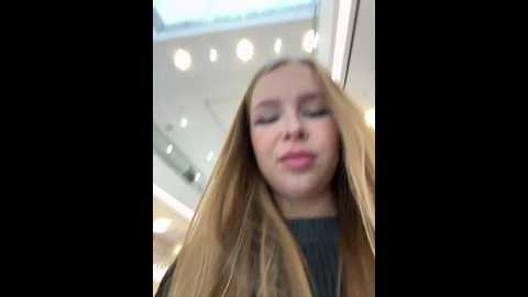 mur_girl @ stripchat on 20241104