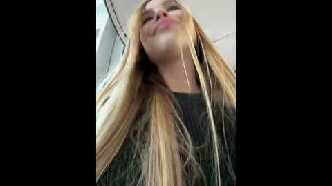 mur_girl @ stripchat on 20241104