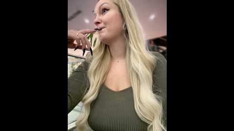 teya_moon_ @ stripchat on 20241104