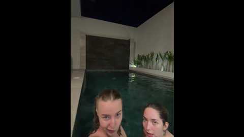 nura_n_sarah @ stripchat on 20241105