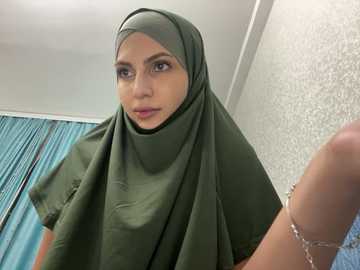gumusguray @ stripchat on 20241106