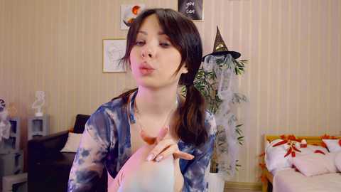 lazzy_lizzy @ stripchat on 20241106