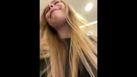 mur_girl @ stripchat on 20241106