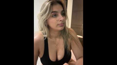 oriana_zoeee @ stripchat on 20241106